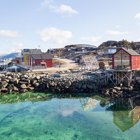 Lofoten Waterfront Luxury Lodge Баллстад Экстерьер фото